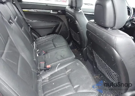 2015 Kia Sorento Lx z USA, uszkodzony, nr VIN 5XYKTCA64FG651655